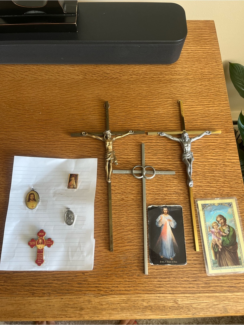 9 items - Metal Crucifixes with Religious Medals and Prayer Cards